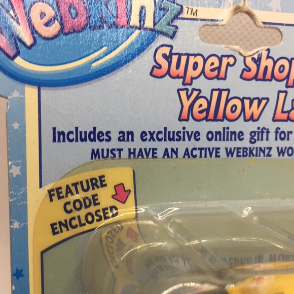 Webkinz Super Shopper Yellow Lab Figurine Ganz Toy - Picture 4 of 8
